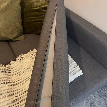 Stylish Modern Flat Calm And Comfortable アパート ブリストル